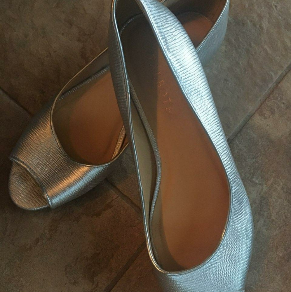 Talbots Gold Shoe